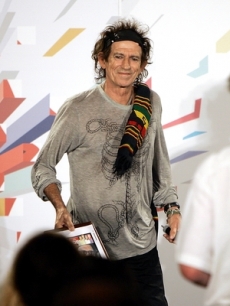 Keith Richards parece muy recuperado de su caida