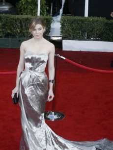 Ellen Pompeo decked out in silver