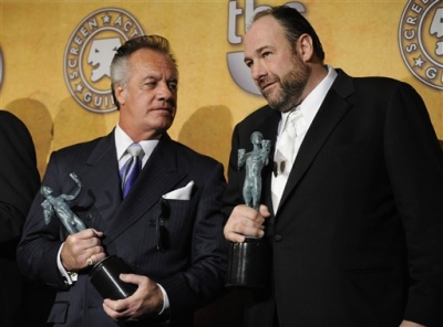 Tony Sirico and James Gandolfini show off the SAG award for best TV drama for 'The Sopranos'