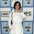 Indie queen Parker Posey arrives to the 2008 Independent Spirit Awards