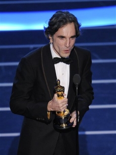 Daniel Day-Lewis wins the Oscar for Best Actor for 'There Will Be Blood'