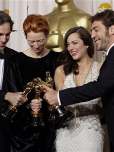 Daniel Day-Lewis, Tilda Swinton, Marion Cotillard and Javier Bardem backstage