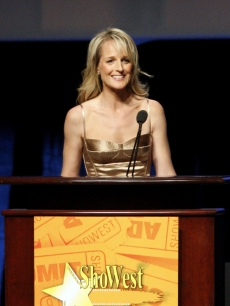 Helen Hunt accepts the award for Breakthrough Director of the Year at ShoWest 