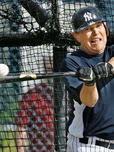 The Yankees sign Billy Crystal so he can play for his 60th birthday