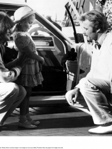 'Lookin To Get Out' with Ann Margaret, Angelina Jolie and Jon Voight