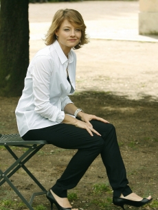 Jodie Foster promotes ‘Nim’s Island’ and poses for pics in Rome