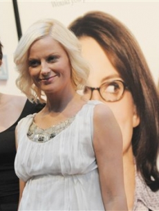 Tina Fey & Amy Poehler arrive to the ‘Baby Mama’ premiere at the 20008 Tribeca Film Festival
