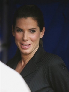 Sandra Bullock smiles during a break while shooting ‘The Proposal’ in NYC 
