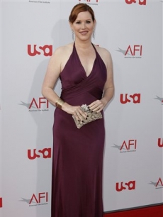 Molly Ringwald arrives at the AFI Life Achievement Award dinner honoring Warren Beatty