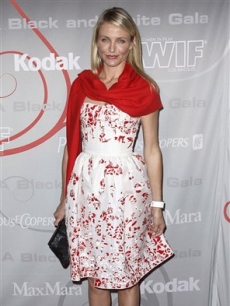 Cameron Diaz arrives at the 2008 Crystal and Lucy Awards