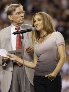 Sarah Jessica Parker and MLB commissioner Bud Selig at the All-Star Game at Yankee Stadium