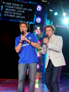 Will Ferrell and John C. Reilly sing karakoke to promote ‘Step Brothers’ on ‘TRL’