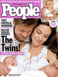 The first photo of Brad and Angelina’s twins Knox Leon and Vivienne Marcheline