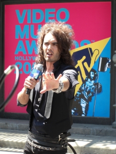 VMA Host, Russell Brand