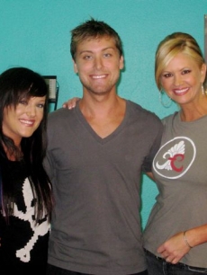Lance Bass with ‘Dancing With the Stars’ partner Lacey Schwimmer with Access’ Nancy O’Dell