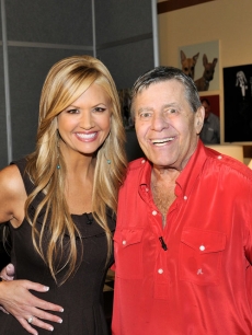 Nancy O’Dell and Jerry Lewis at the 2008 MDA Telethon