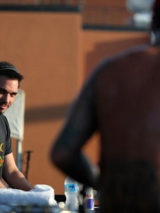 DJ AM nods to Travis Barker