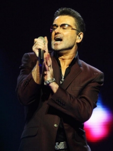 George Michael performs in London, August 25, 2008