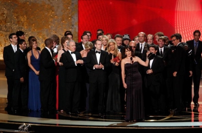 Tina Fey and the ‘30 Rock’ team onstage at the 2008 Emmys