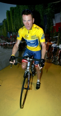 Lance Armstrong on his bike 