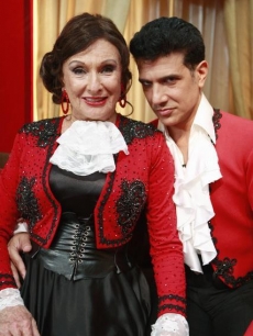 Cloris Leachman and Corky Ballas go on to week three of ‘Dancing’ 