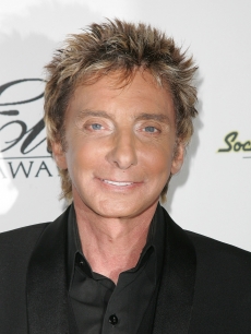 Barry Manilow attends the Society of Singers Ella Awards, May 19, 2008 