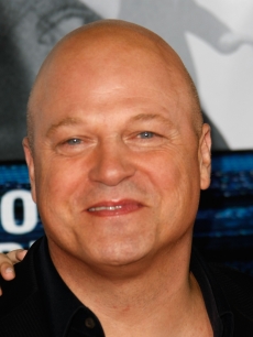 Michael Chiklis 