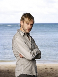 Dominic Monaghan plays Charlie Pace