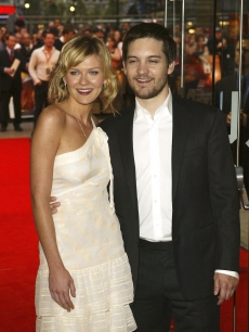Kirsten Dunst and Tobey Maguire arrive at the UK film premiere of ‘Spider-Man 2’ at the Odeon Leicester Square on July 12, 2004