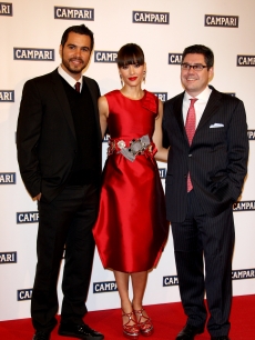 Cash Warren, Jessica Alba and Bob Kunze-Concewitz, Campari CEO, attend the Campari Club, 2009 Campari Calendar launch