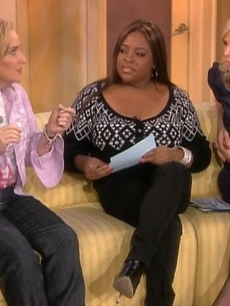 Melissa Etheridge and Elisabeth Hasselbeck spar over Prop 8