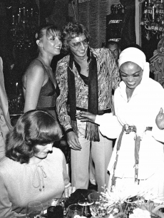 Arnold Schwartezegger, Barry Manilow and Eartha Kitt at a party in 1978
