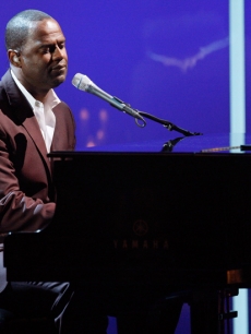 R&B singer Brian McKnight
