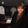 ‘30 Rock’ star Jack MacBrayer tries on a new hoodie at Access’ Stuff You Must lounge