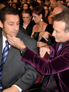 Adam Sandler and Robin Williams in the crowd of the People’s Choice Awards