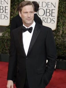Aaron Eckhart arrives at the 66th Annual Golden Globes