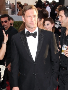 Aaron Eckhart arrives to the 66th Annual Golden Globe Awards