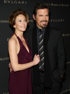 Josh Brolin and Diane Lane make a handsome couple on the red carpet, Jan. 2009