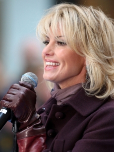Faith Hill perforems on the ‘Today’ show on November 24, 2008