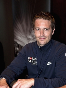Michael Vartan poses during the 2009 Aussie Millions Poker Championship Celebrity & Media Challenge in the Crown Poker Room on January 15, 2009