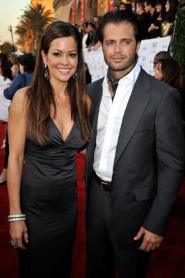 ‘Dancing With the Stars’ champ Brooke Burke and fiance David Charvet pose at the People’s Choice Awards