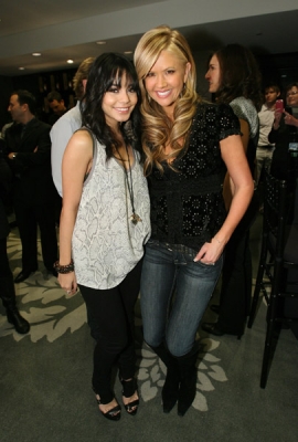 Vanessa Hudgens and Access’ Nancy O’Dell are all smiles at Access’ Stuff You Must lounge