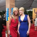 Red and blue on the SAG red carpet — Nancy and Kate Winslet