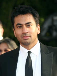 ‘House’ star Kal Penn hits the red carpet at the SAG Awards
