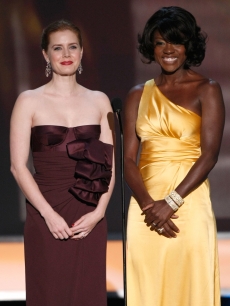 Amy Adams and Viola Davis  present at the 2009 SAG Awards