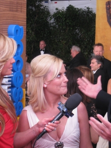Amy Poehler and Will Arnett goof around with Nancy at the SAG Awards