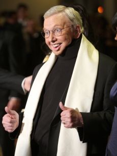 Honoree and film critic Roger Ebert arrives to the 2009 DGA Awards