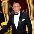 A dapper Daniel Craig on the 2009 Oscars red carpet