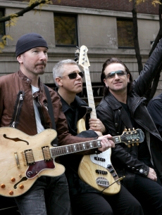 2004 The Edge, Adam Clayton, Bono and Larry Mullen, Jr. of U2 spend the day on the streets of New York City shooting a video for their new album ‘How to Dismantle an Atomic Bomb’