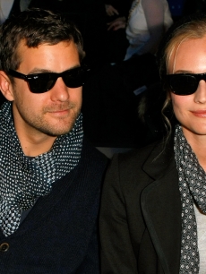 Joshua Jackson and Diane Kruger get a front row seat for Tommy Hilfiger’s Fall 2009 show at New York Fashion Week